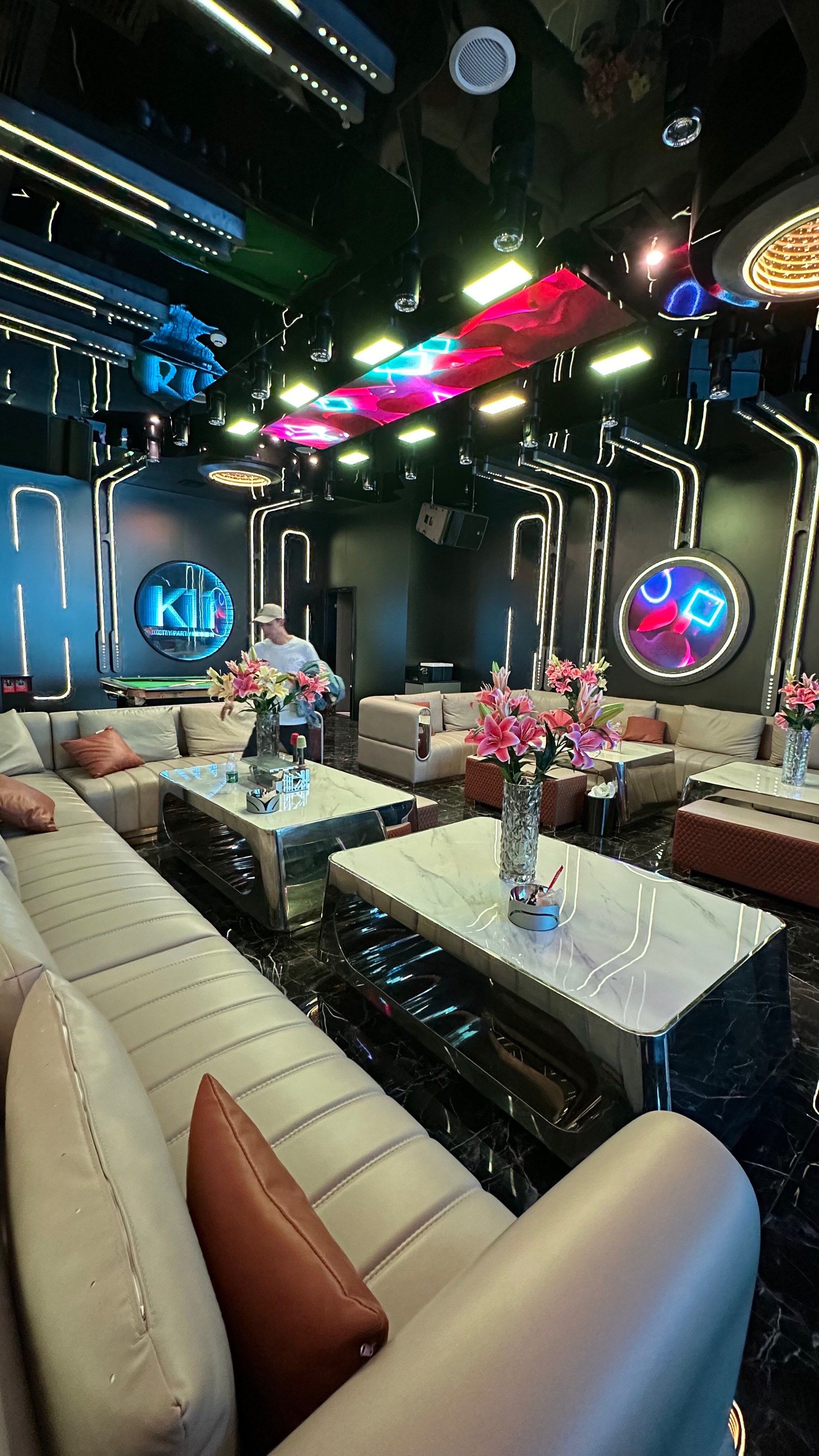 株洲商务ktv及其含义解析-攸县ktv预订